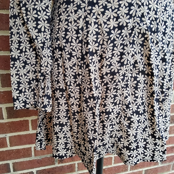 Reformation Flower Dress - Picture 3 of 8